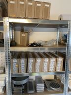 Reol med filtre og riste