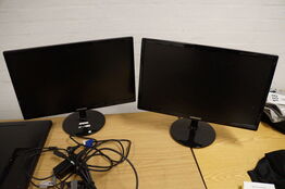 2 stk. Skærme SAMSUNG 