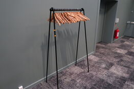 Tøjstativ med bøjler