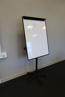 Whiteboard på stativ