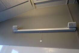 Lærred med 2 stk. højtalere samt Projektor SONY WX GA VPL EW255