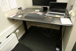 El. hæve/sænke skrivebord uden indhold