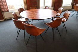 Klapbord med 9 stk. spisebordsstole