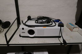 Projektor SANYO PLC-XU4000