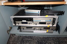 Div. Trådløsesystemer SENNHEISER TRUE DIVERSITY RECEIVER samt mikrofoner