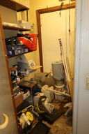 Rum med div. Værktøj, reservedele, sikkerhedssko m.m.(hilti værktøj medfølger ikke)