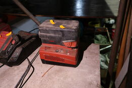 Batteri og lader HILTI
