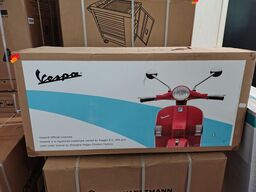 Legetøjsscooter, ubrugt. VESPA Hvid