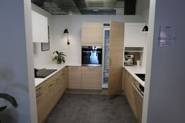 Køkken AUBO Unik, eg-struktur/hvid, med armatur uden hårdehvidevarer