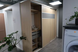 Garderobeskab AUBO KA, Lys Eg