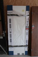 Swedoor Højre ind massiv - 82,5x204 cm 