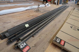 6 stk. Gerigter sort - 450 cm + 13 lister 5 meter