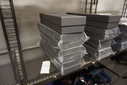 4 kasser med strømper BERKELEY