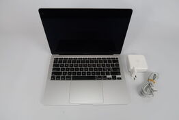 Apple Macbook Air M1 13" 