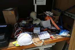 Div. Værktøj samt reservedele bl.a. servomotor til brandspjæld