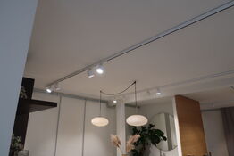 Justerbar spotlamper