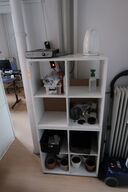 Skuffemodul samt reol med indhold