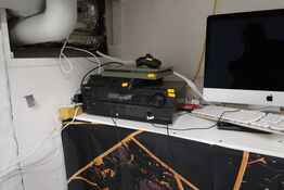 Forstærker samt 2 stk. højttallere ONKYO TX-SR308