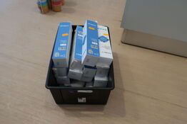 Diverse skærmrens i kasse