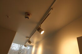 Skinne med 3 stk. spots LED-spots SUNFLUX 35W Track Light