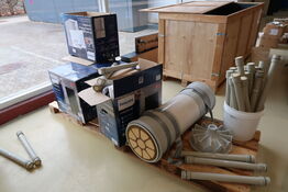 2 stk. paller med indhold