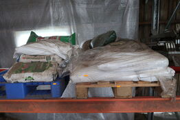 Paller med granulat m.m.