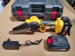 Batteri kædesav med 6" sværd.