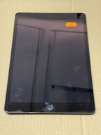 Ipad, APPLE A2604
