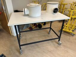 Rullebord med to udsugninger