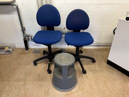 2. Stk. Kontor stole og en elefandt fod