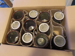 11 stk. krus m/hank, grøn/brun stentøj