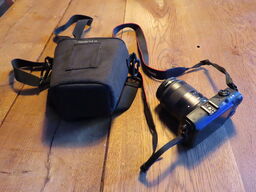 Kamera, CANON EOS M med taske