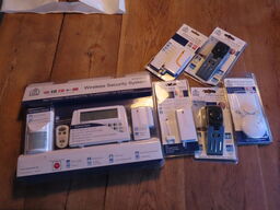 Trådløst alarmsystem, WS500S-V2 med flere sensorer