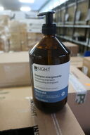 18 stk. 900 ml. shampoo INSIGHT 