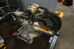 Kap/geringssav DEWALT DWS780-QS