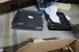 Div. Bageplader samt riste bl.a. SMEG