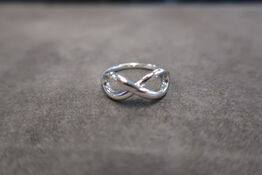 Love Infinity Ring str. N