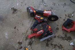 3 stk. akku håndværktøj MILWAUKEE M18 FBJS, M18 FDDS m.fl. med 1 stk. batteri