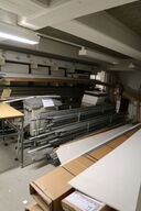 Diverse byggematerialer og inventar