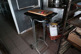 Skraldespandsstativ m.m.