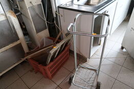 Skraldespandsstativ m.m.