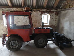 Traktor HOLDER C30 med tilbehør (bl.a. Græsklipper)