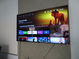 65" LED-TV, SONY KD-65XG85, med fjernbetjening og vægbeslag