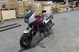 Motorcykel:  Honda Vf 750