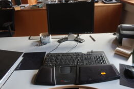 Computerskærm DELL, mousetrapper, tastatur, mus, computer DELL Vostro