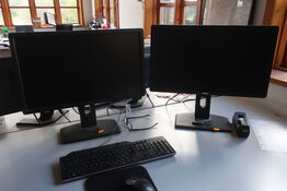 2 stk. computerskærme DELL, tastatur og mus samt computer DELL