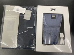 2 stk pyjamas sæt str 4xlarge samlet pris 1400.-
