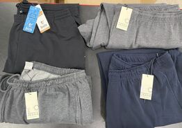 4 stk blandet jogging bukser 5-6xlarge samlet pris 1600.-