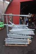 Palle med stillads forhøjer JUMBO 