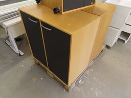 2 stk. Skabe og skuffemodul på hjul